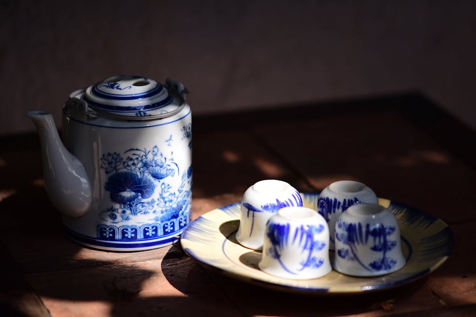 Hanoi Ceramics & Pottery: Artisan Shopping (2026) 3 Elegant blue and white teapot with cups