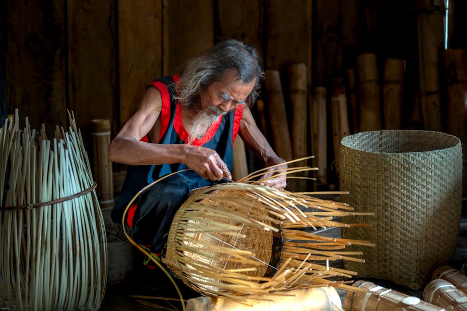 Hanoi Craft Villages: Traditional Crafts Near Hanoi (2026) 3 Elderly craftsman weaving bamboo basket