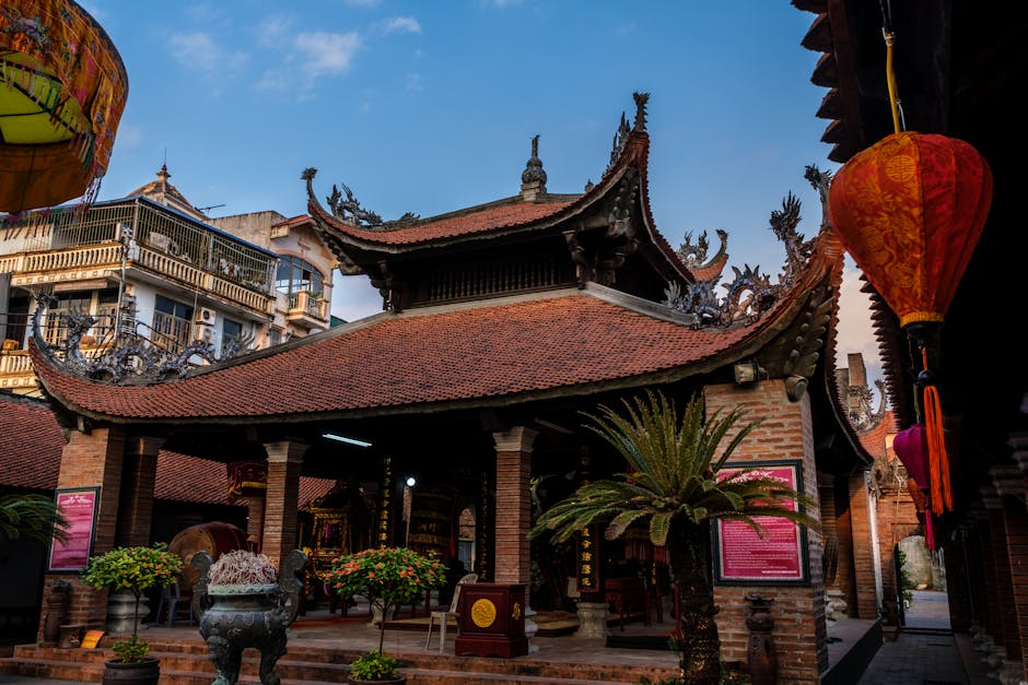 Hanoi Pagodas & Temples Guide: Sacred Sites (2026) 3 Traditional Vietnamese temple architecture